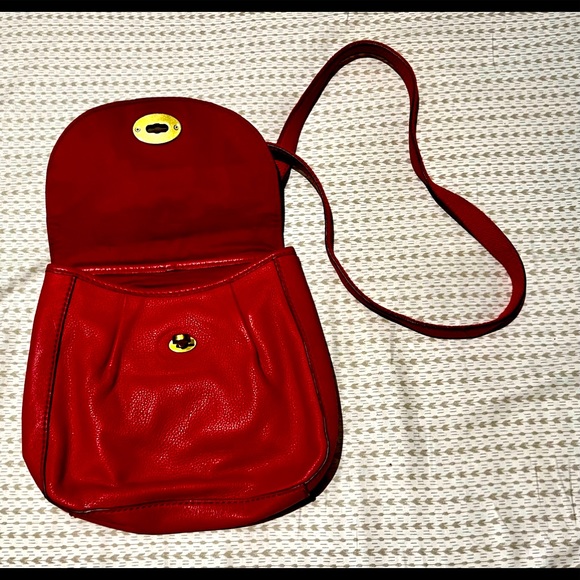 Red Real Leather Fossil Crossbody Bag - Picture 2 of 3